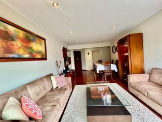 Foto 2 de Departamento en Venta, Av de Precursores, Surco.