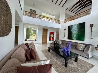 Foto 19 de Venta Lujosa Finca Lago Calima con Acceso directo al Lago (Muelle Privado)