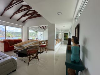 Foto 48 de Venta Lujosa Finca Lago Calima con Acceso directo al Lago (Muelle Privado)