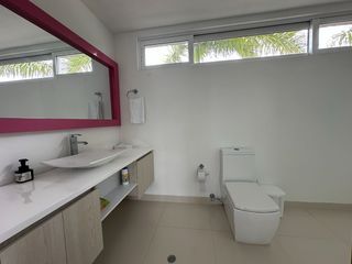 Foto 56 de Venta Lujosa Finca Lago Calima con Acceso directo al Lago (Muelle Privado)
