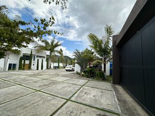 Foto 75 de Venta Lujosa Finca Lago Calima con Acceso directo al Lago (Muelle Privado)
