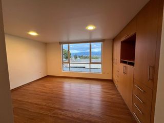 Foto 4 de Duplex en Cumbaya USFQ con linea blanca, Santa Lucia