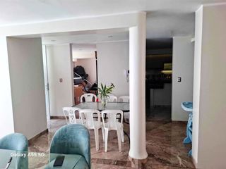 Foto 6 de ESPECTACULAR CASA DE 200m2 FRENTE A PARQUE