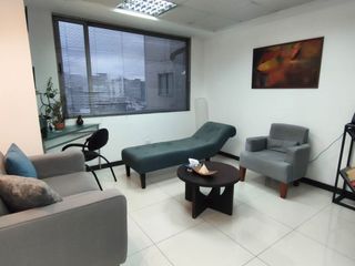 Foto 2 de ARRIENDO CONSULTORIO EN ELOY ALFARO QUITO