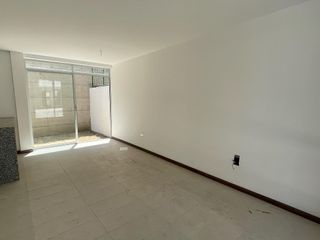 Foto 7 de RENTO CASA POR ESTRENAR TUMBACO