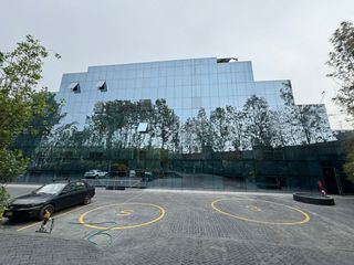 Foto 1 de Edificio de 1355 m², 5 Pisos de Oficina con Ascensor en La Molina