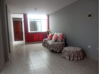 Foto 10 de 🏡✨ Oportunidad Para Empresas – Alquiler De Casa + Cochera En Manuel Arévalo Ii Etapa, Frente A Parque ✨🏡