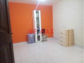 Foto 6 de 🏡✨ Oportunidad Para Empresas – Alquiler De Casa + Cochera En Manuel Arévalo Ii Etapa, Frente A Parque ✨🏡