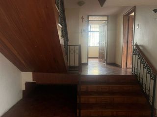 Foto 6 de Casa + Departamento Dúplex en Venta, 6 de Diciembre. Jipijapa Av Tomas de Berlanga, Quito.