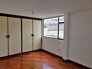 Foto 7 de Propiedad de venta ubicada en el Condado de oportunidad dos departamentos ,más local comercial $152.000