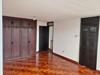 Foto 8 de Propiedad de venta ubicada en el Condado de oportunidad dos departamentos ,más local comercial $152.000