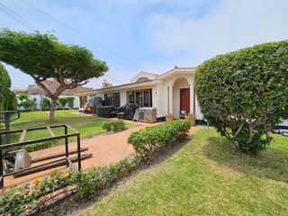Foto 1 de CASA -TERRENO EN CHORRILLOS
