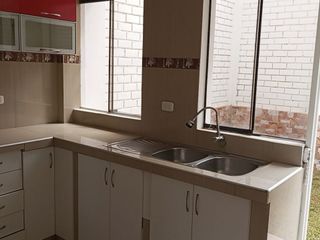 Foto 12 de Casa en Alquiler en Urb. Jardines de Santa Rosa, Chiclayo