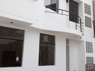 Foto 6 de Casa en Alquiler en Urb. Jardines de Santa Rosa, Chiclayo