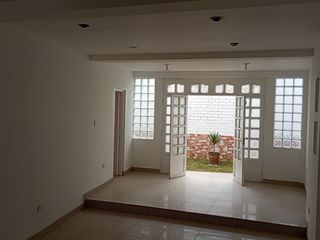 Foto 9 de Casa en Alquiler en Urb. Jardines de Santa Rosa, Chiclayo