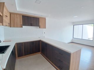 Foto 13 de CASA POR ESTRENAR DE 3 DORMITORIOS SECTOR COLEGIO BORJA VÍA A BAÑOS