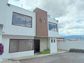 Foto 4 de CASA DE 3 DORMITORIOS SECTOR UNIVERSIDAD DEL AZUAY