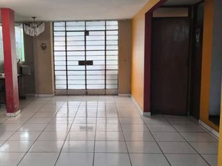 Foto 3 de Amplia Casa En Venta En Comas – Ubicación Céntrica Y Tranquila