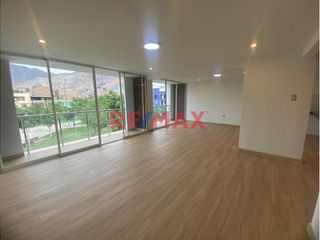 Foto 2 de Vendo Departamento De Estreno Con Balcón Vista A Parque