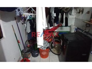 Foto 5 de Tu Nuevo Hogar Te Espera En Los Olivos. Amplio Departamento Con Patio Y Cochera.