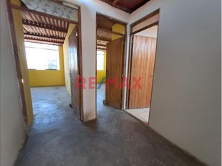Foto 2 de Vive En La Mejor Zona De Puente Piedra: Casa En Venta Con Todos Los Servicios