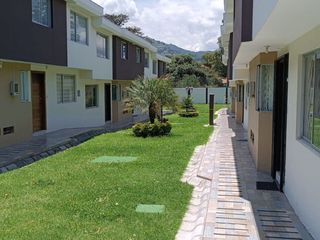 Foto 3 de ARRIENDO CASA EN TUMBACO - CONJ. SAMANA