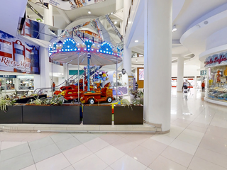 Foto 4 de Oficinas en renta - Centro comercial River Mall Valle de los chillos