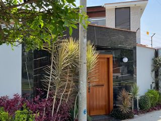 Foto 1 de SE ALQUILA EXCLUSIVA CASA EN RINCONADA DE LAGO  2DA ETAPA 471m2