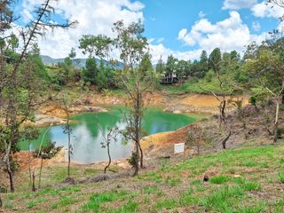 Foto 6 de Hermoso lote a orilla de represa en unidad Tierra Prometida cerca a Guatapé