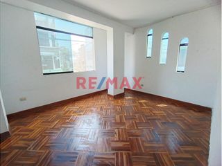 Foto 2 de Vendo Linda Casa En Los Olivos Urb. Mariscal Gamarra