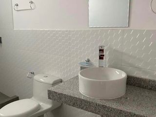 Foto 5 de SE ALQUILA O VENDE  IMPECABLE DPTO SURQUILLO