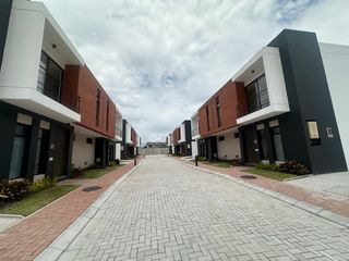 Foto 12 de CASA DE RENTA TUMBACO, POR ESTRENAR, SECTOR SANTA ROSA