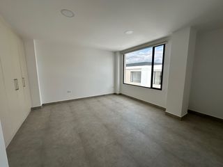 Foto 9 de CASA DE RENTA TUMBACO, POR ESTRENAR, SECTOR SANTA ROSA