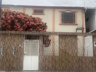 Foto 1 de C326 - Venta Casa en Urbanización San Felipe - Guayaquil Norte