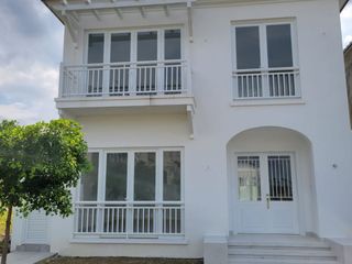 Foto 21 de En venta lujosa casa de estreno en Aires Norte, Nuevo Samborondon