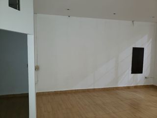 Foto 6 de Venta de local en Centro Comercial OASIS autopista Narcisa de Jesus Guayaquil