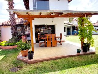 Foto 1 de Vendo casa Los Chillos, Barrio San Gabriel, dentro de conjunto con seguridad