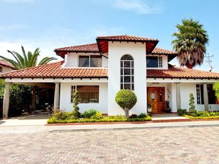 Foto 5 de Vendo casa Los Chillos, Barrio San Gabriel, dentro de conjunto con seguridad