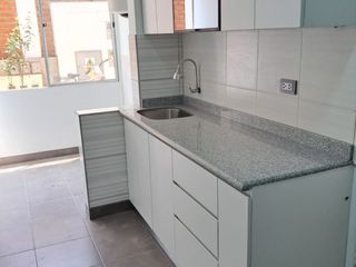 Foto 3 de Venta Departamento Super Iluminado Primer Piso