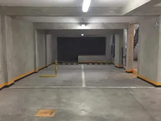 Foto 1 de Venta de cochera en Santiago de Surco - Higuereta