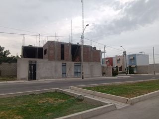 Foto 11 de Casa en venta - ocasion - condominio villa club - La Tinguiña - 181 m2 en Esquina.