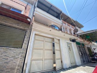 Foto 1 de CASA RENTERA EN VENTA CDLA. BELLAVISTA BAJA