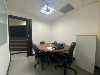 Foto 4 de Oficina en venta en Edificio The Point, Guayaquil