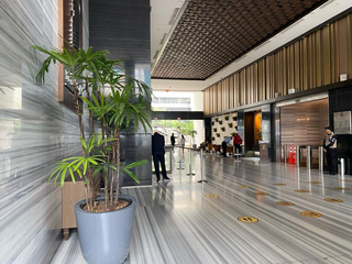 Foto 17 de Oficina en venta en Edificio The Point, Guayaquil