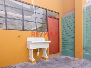 Foto 18 de Se Vende Hermosa Casa De 1Er Y 2Do Piso En Bellavista – Oportunidad Única