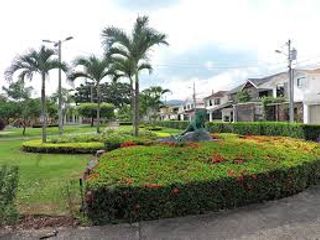 Foto 3 de Terreno de 250m², Residencial, en Guayaquil, Puerto Azul.