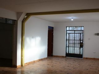 Foto 10 de Venta De Casa De Tres Pisos Ideal Para Invercionistas