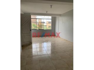 Foto 2 de ¡Oportunidad Unica! Se Vende Departamento En Av. Lima , A Un Paso De La Av. Universitaria Y La Av. Perú.