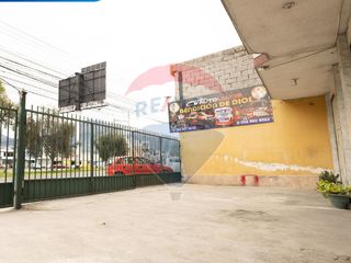 Foto 3 de EDIFICIO COMERCIAL AV. CRISTOBAL DE TROYA, IBARRA