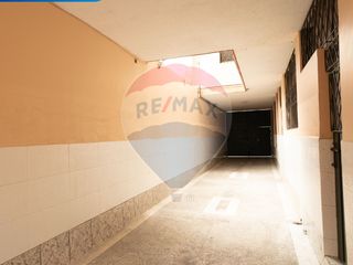 Foto 5 de EDIFICIO COMERCIAL AV. CRISTOBAL DE TROYA, IBARRA